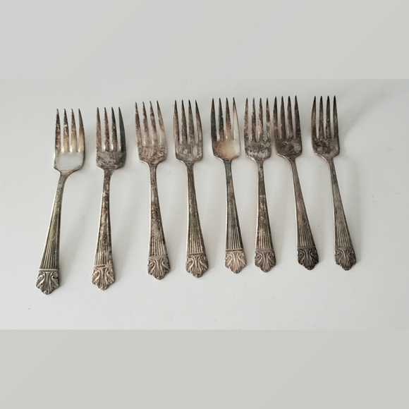 Lady Esther Set of 8 Dessert Forks Silverplated - Picture 1 of 2